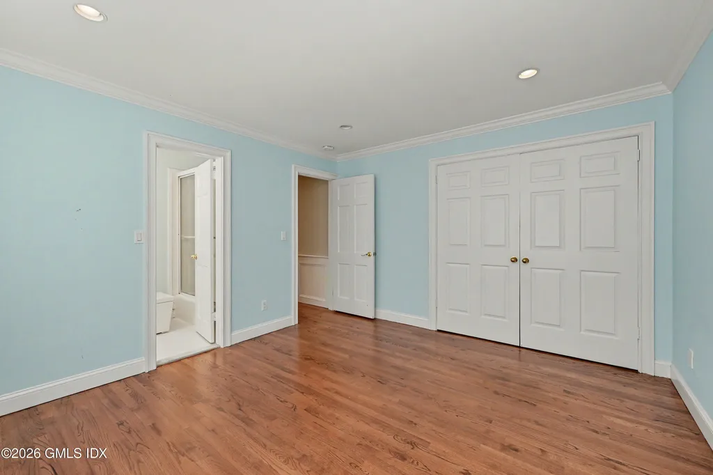 94 Londonderry Drive Greenwich CT 06830