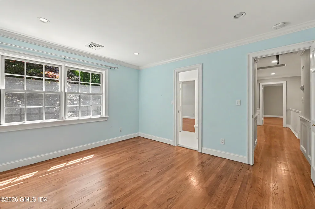 94 Londonderry Drive Greenwich CT 06830