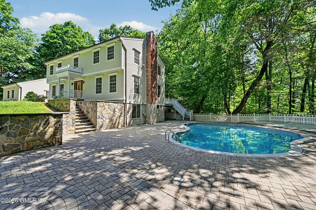 94 Londonderry Drive Greenwich CT 06830