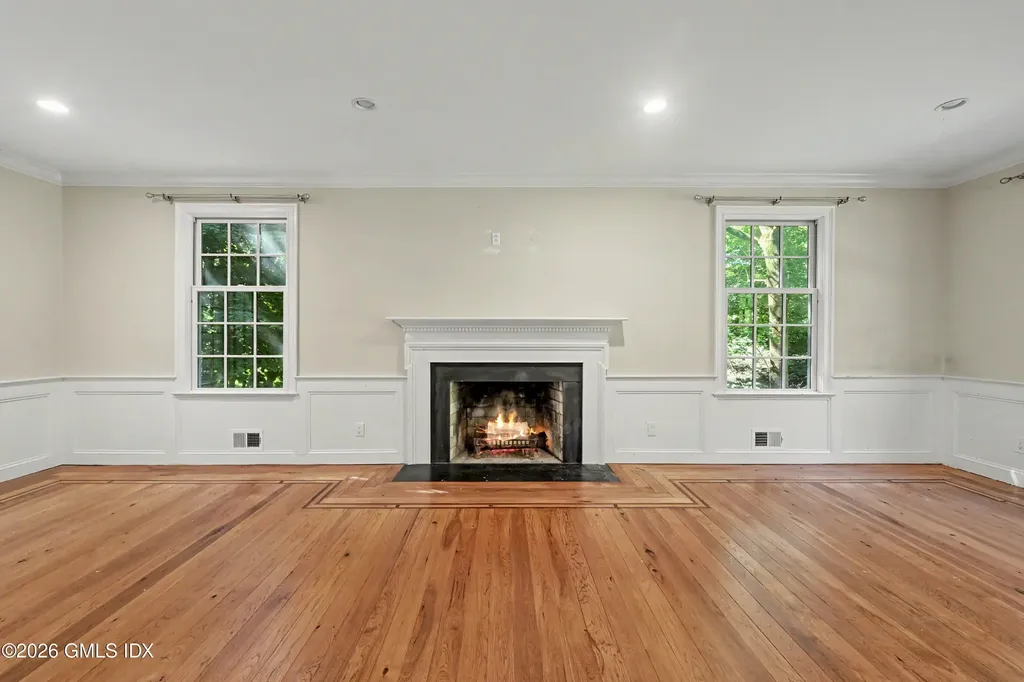 94 Londonderry Drive Greenwich CT 06830