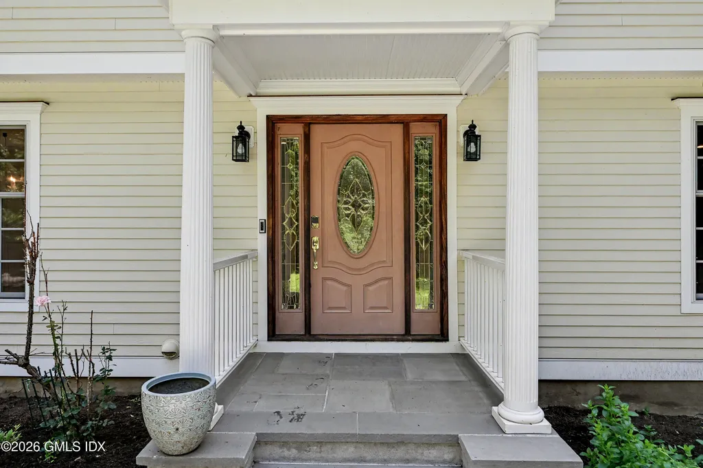 94 Londonderry Drive Greenwich CT 06830