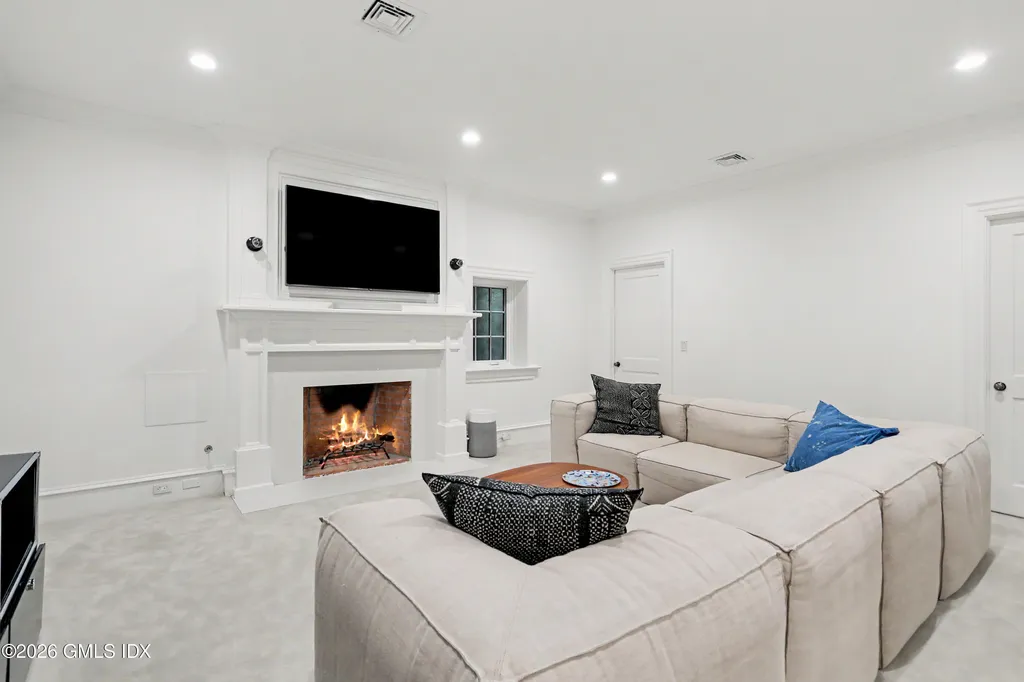 50 Sound View Drive Greenwich CT 06830