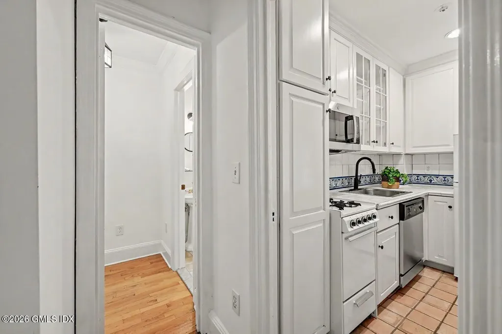 25 W Elm Street Greenwich CT 06830