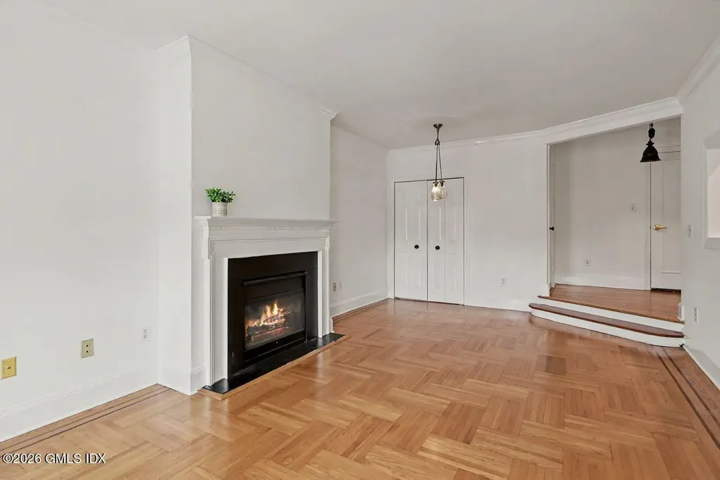 25 W Elm Street Greenwich CT 06830