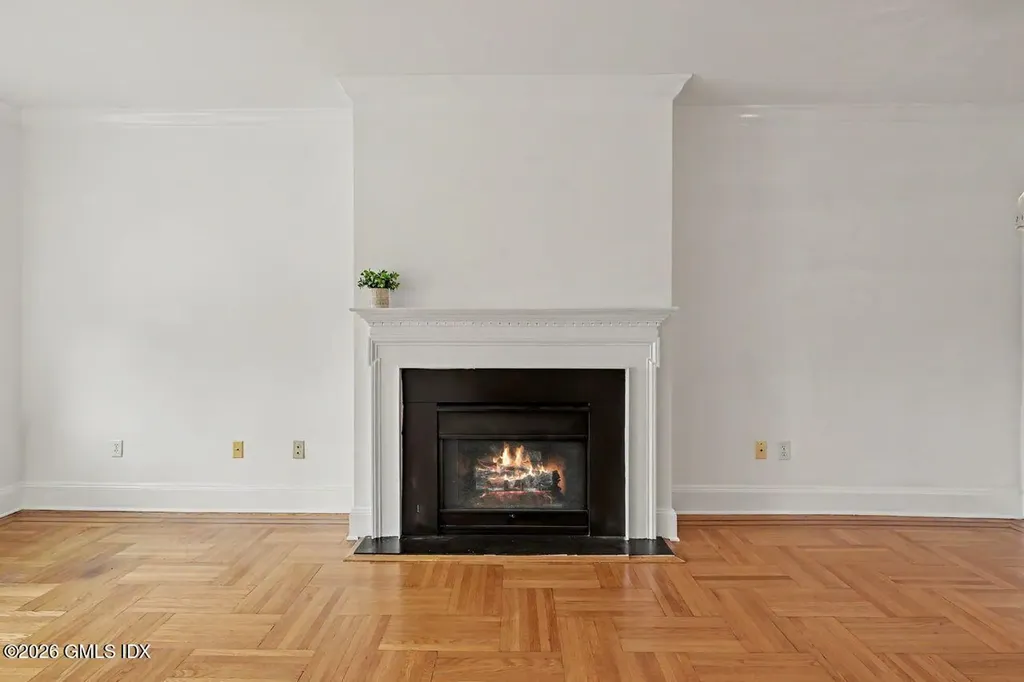 25 W Elm Street Greenwich CT 06830
