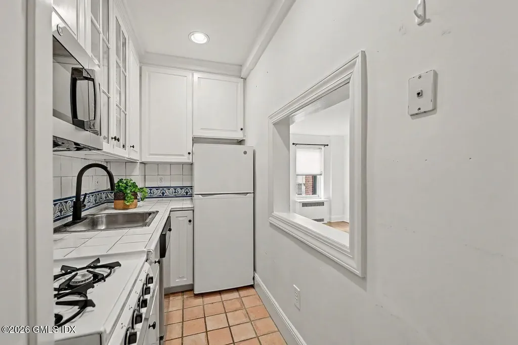 25 W Elm Street Greenwich CT 06830