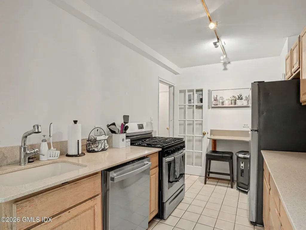 52 Lafayette Place Greenwich CT 06830