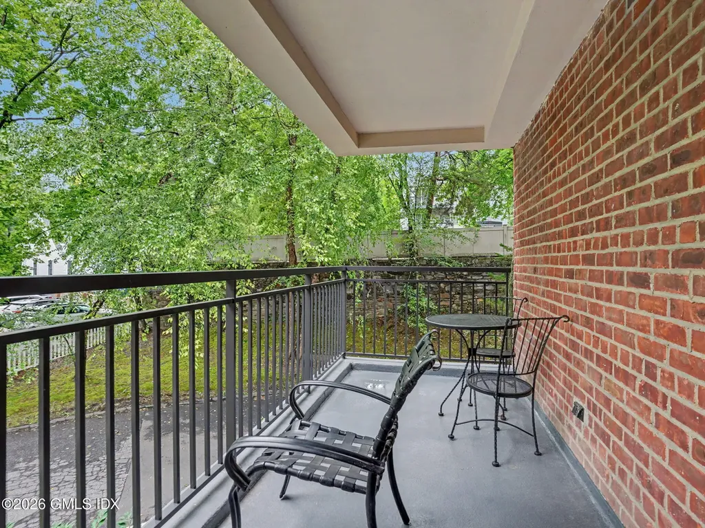 52 Lafayette Place Greenwich CT 06830