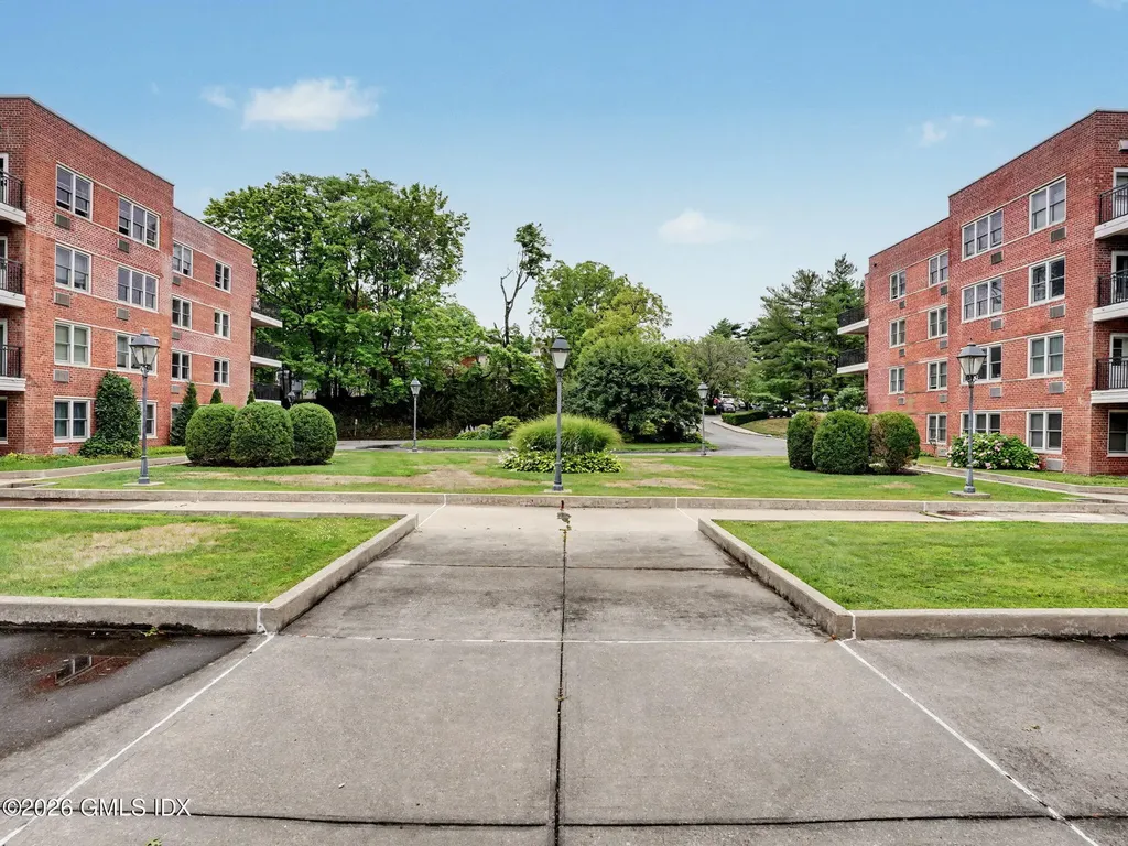 52 Lafayette Place Greenwich CT 06830