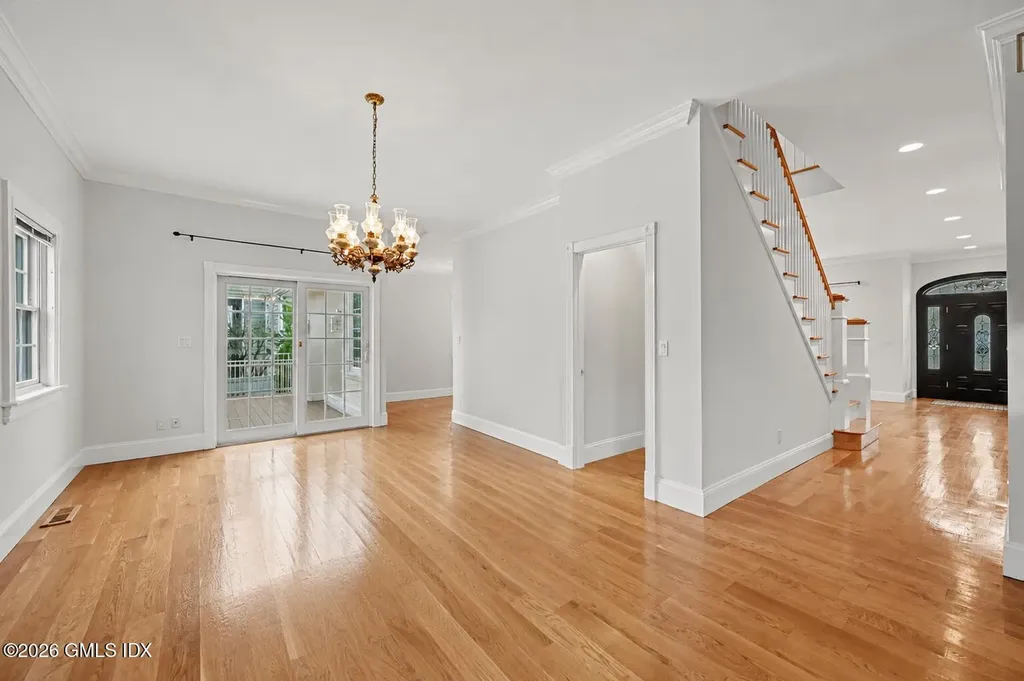 52 Francis Lane Greenwich CT 06831