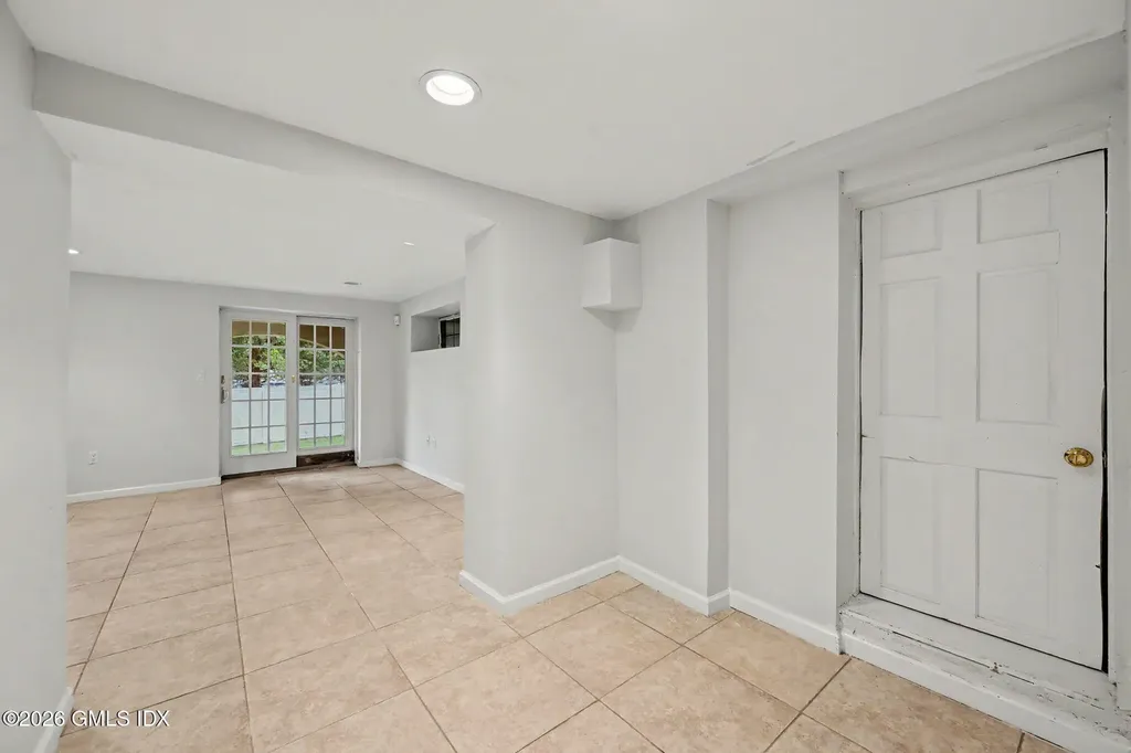52 Francis Lane Greenwich CT 06831