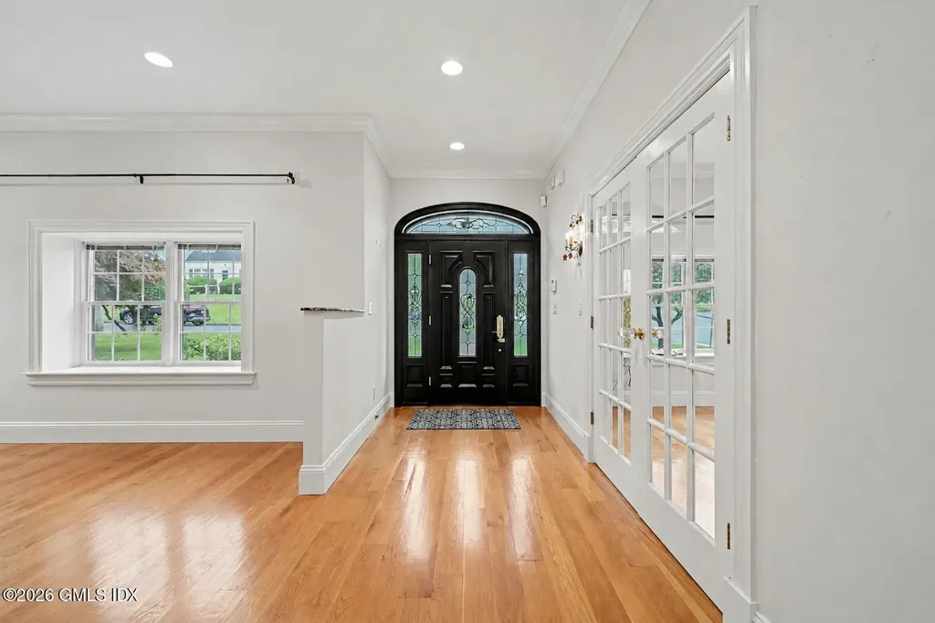 52 Francis Lane Greenwich CT 06831