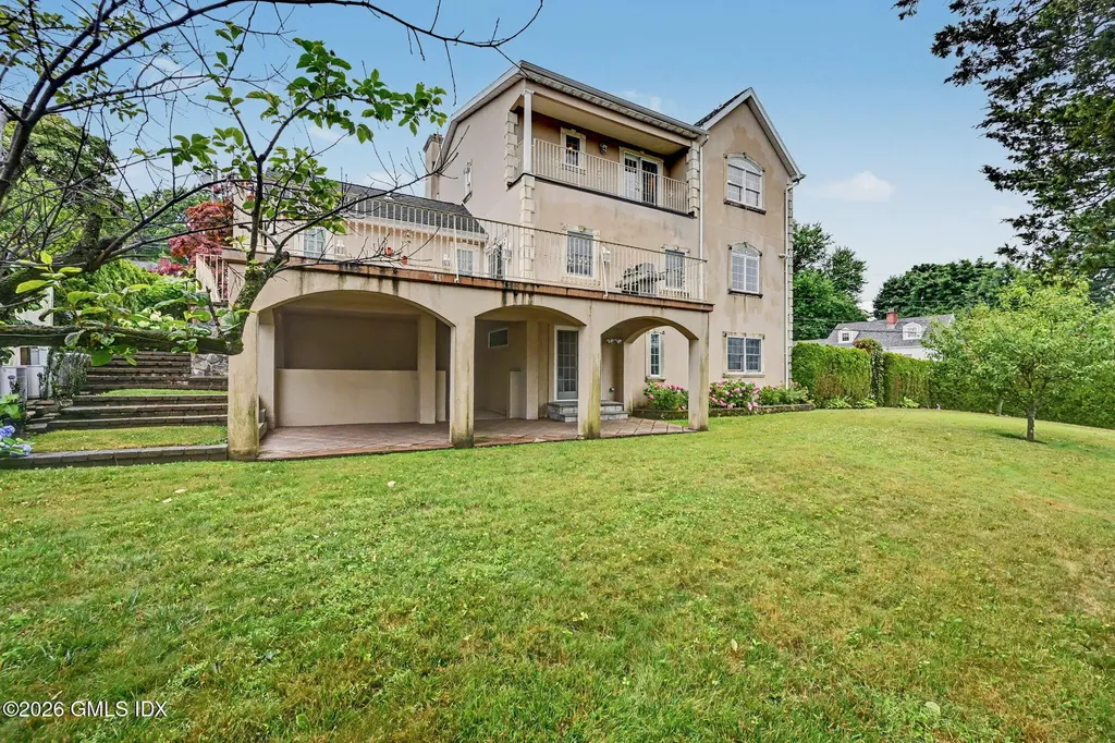 52 Francis Lane Greenwich CT 06831