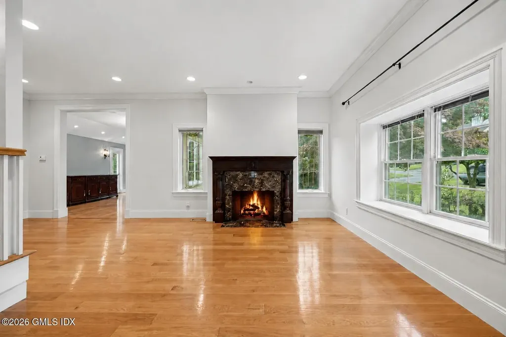 52 Francis Lane Greenwich CT 06831