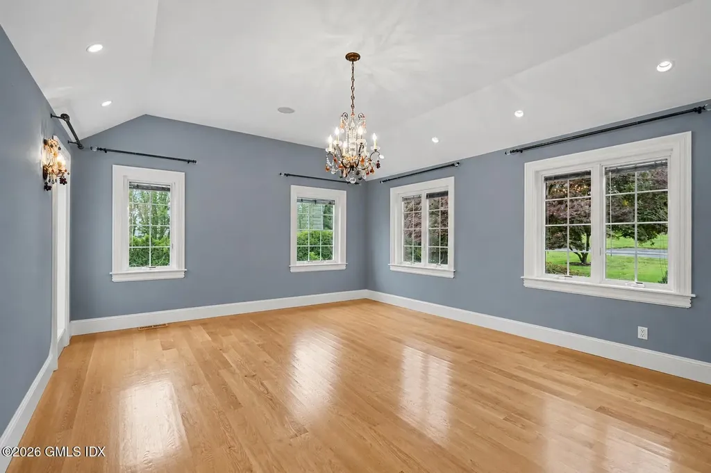 52 Francis Lane Greenwich CT 06831