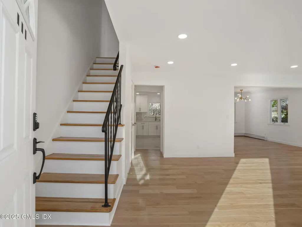 37 Edgewood Avenue Greenwich CT 06830