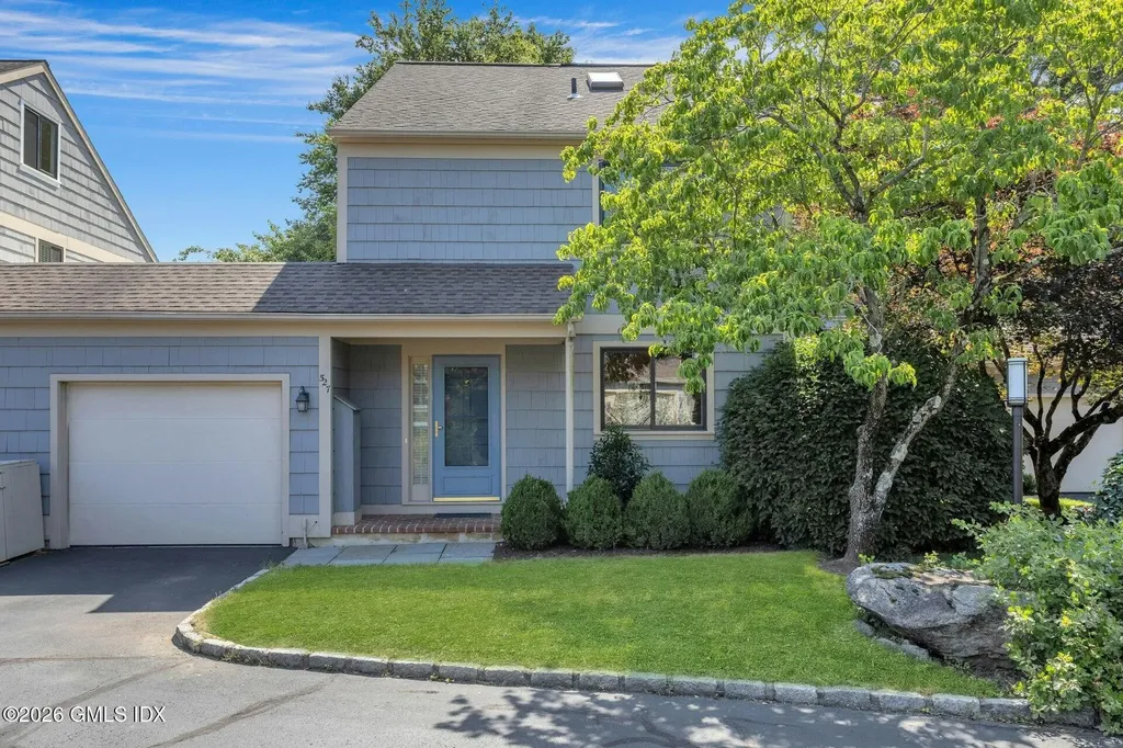 527 W Lyon Farm Drive Greenwich CT 06831