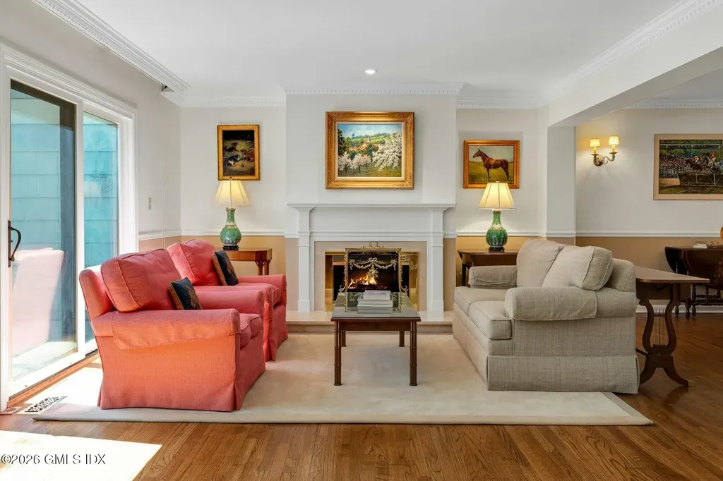 527 W Lyon Farm Drive Greenwich CT 06831