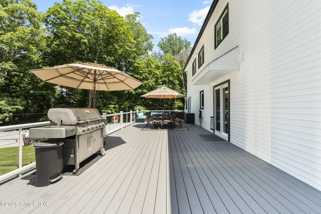1080 Black Rock Easton CT 06612