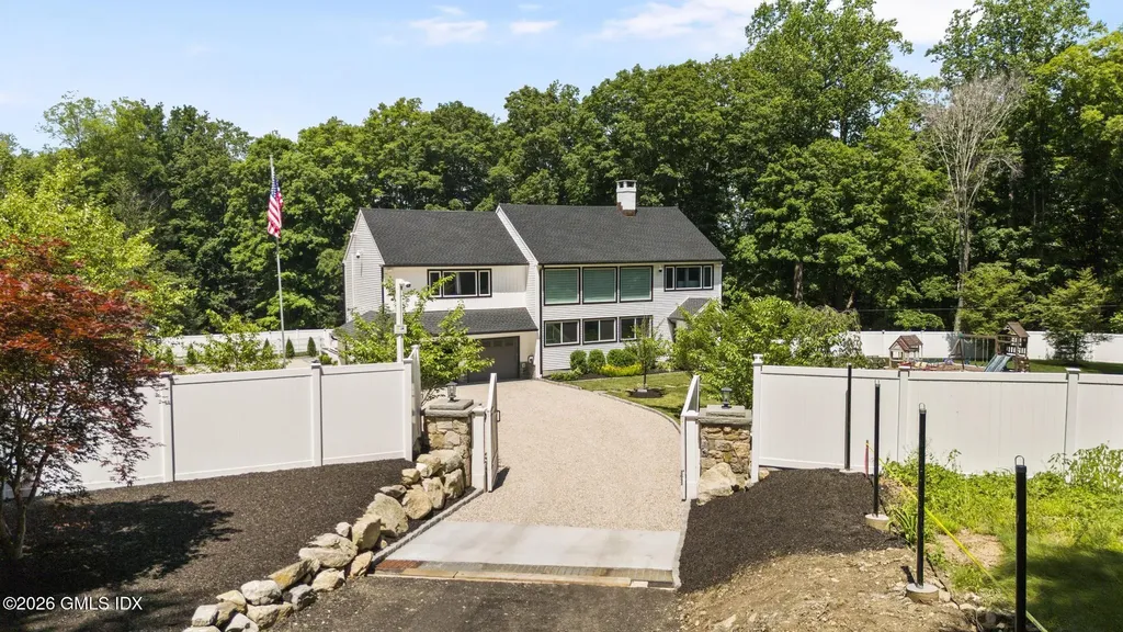 1080 Black Rock Easton CT 06612