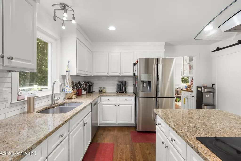 1080 Black Rock Easton CT 06612