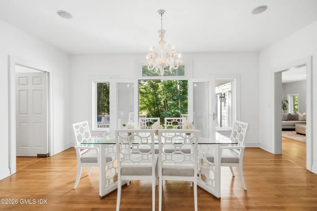 3 Carriage Road Cos Cob CT 06807