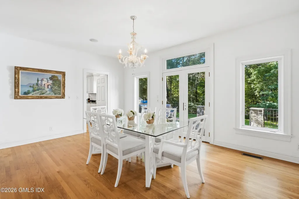 3 Carriage Road Cos Cob CT 06807