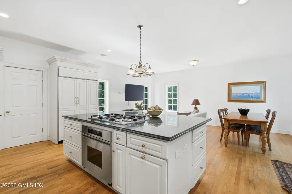 3 Carriage Road Cos Cob CT 06807