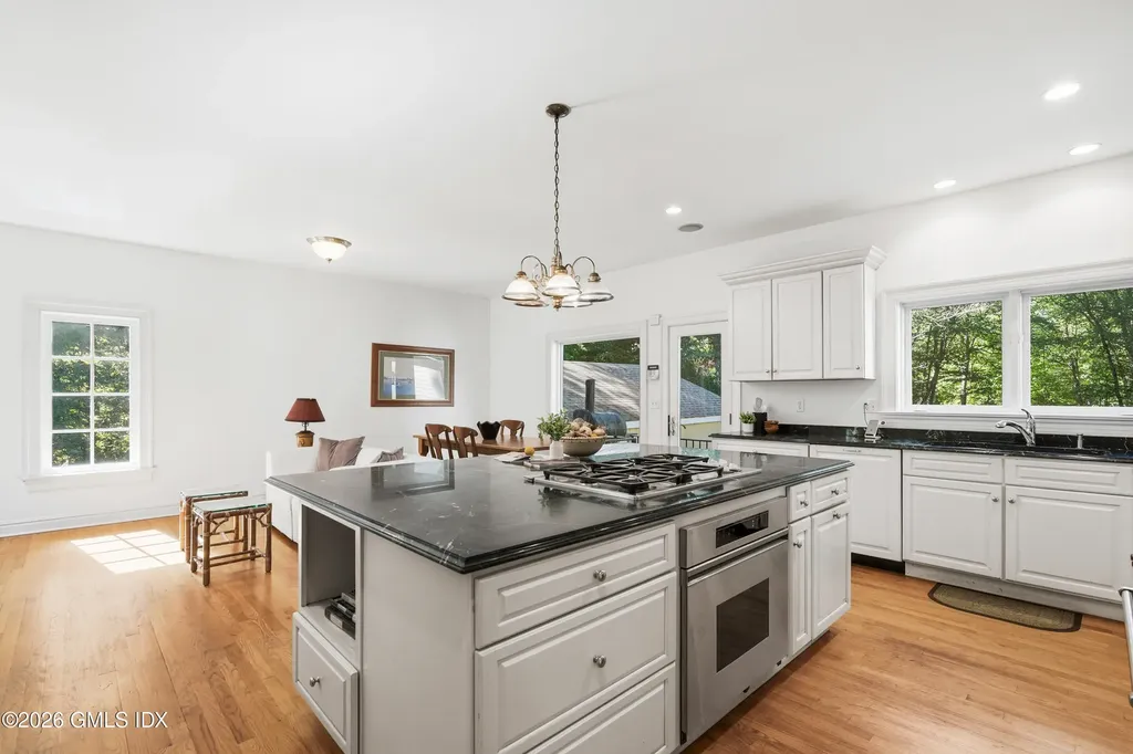 3 Carriage Road Cos Cob CT 06807