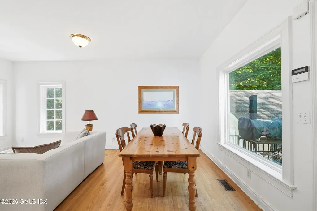 3 Carriage Road Cos Cob CT 06807