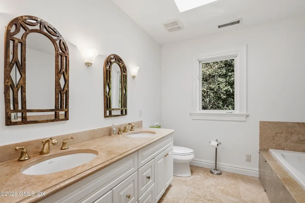 3 Carriage Road Cos Cob CT 06807