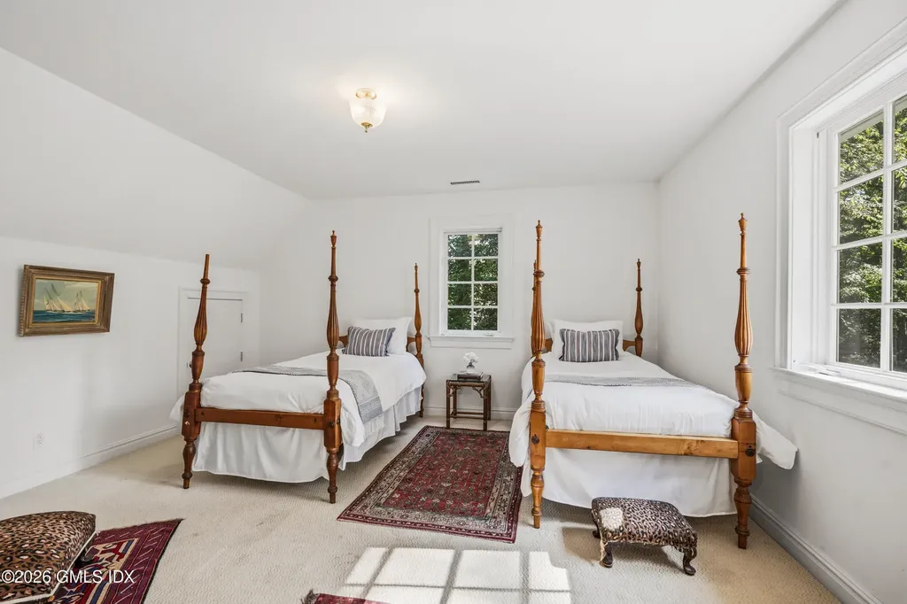 3 Carriage Road Cos Cob CT 06807
