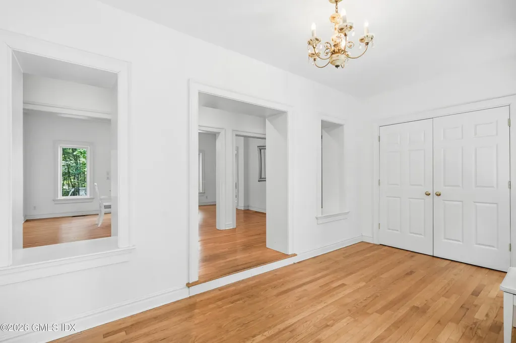 3 Carriage Road Cos Cob CT 06807
