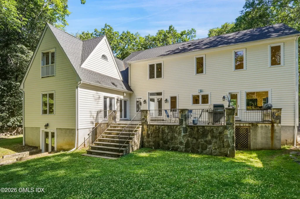 3 Carriage Road Cos Cob CT 06807
