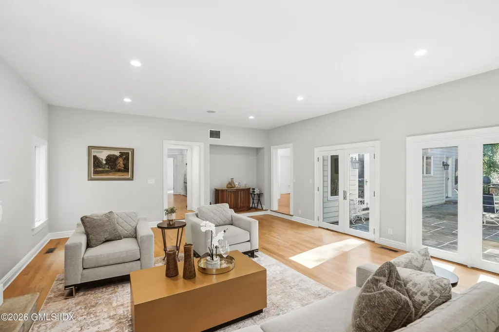 3 Carriage Road Cos Cob CT 06807