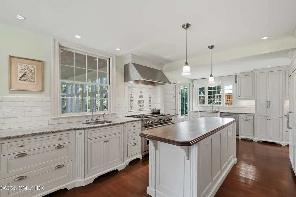 137 Sturges Ridge Road Wilton CT 06897