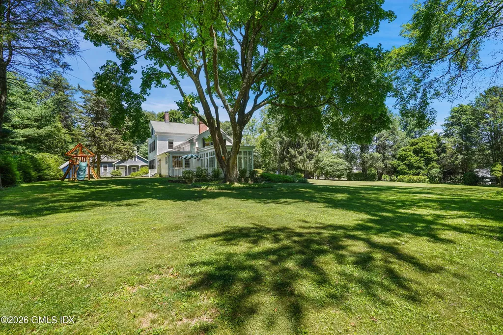 137 Sturges Ridge Road Wilton CT 06897