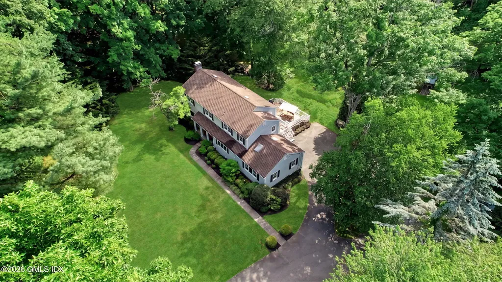 Greenwich CT, 11 Butternut Hollow Road