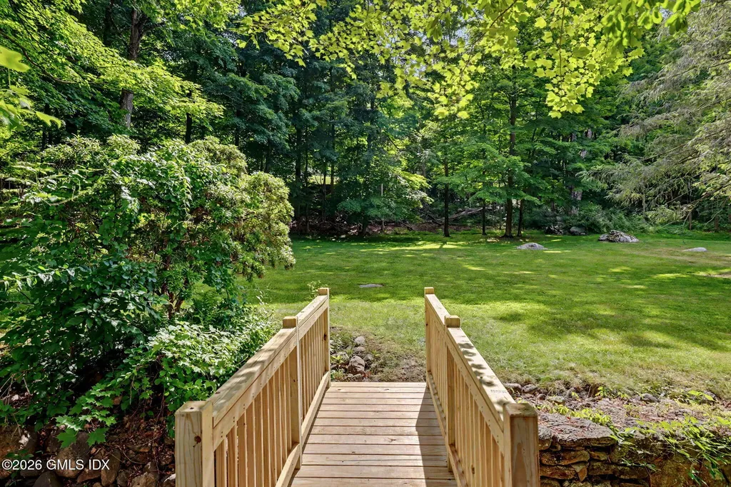 11 Butternut Hollow Road Greenwich CT 06830