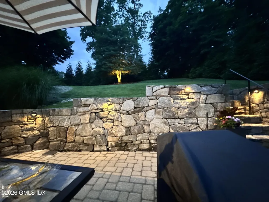 13 Hickory Drive Greenwich CT 06831