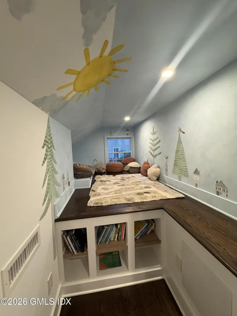 13 Hickory Drive Greenwich CT 06831