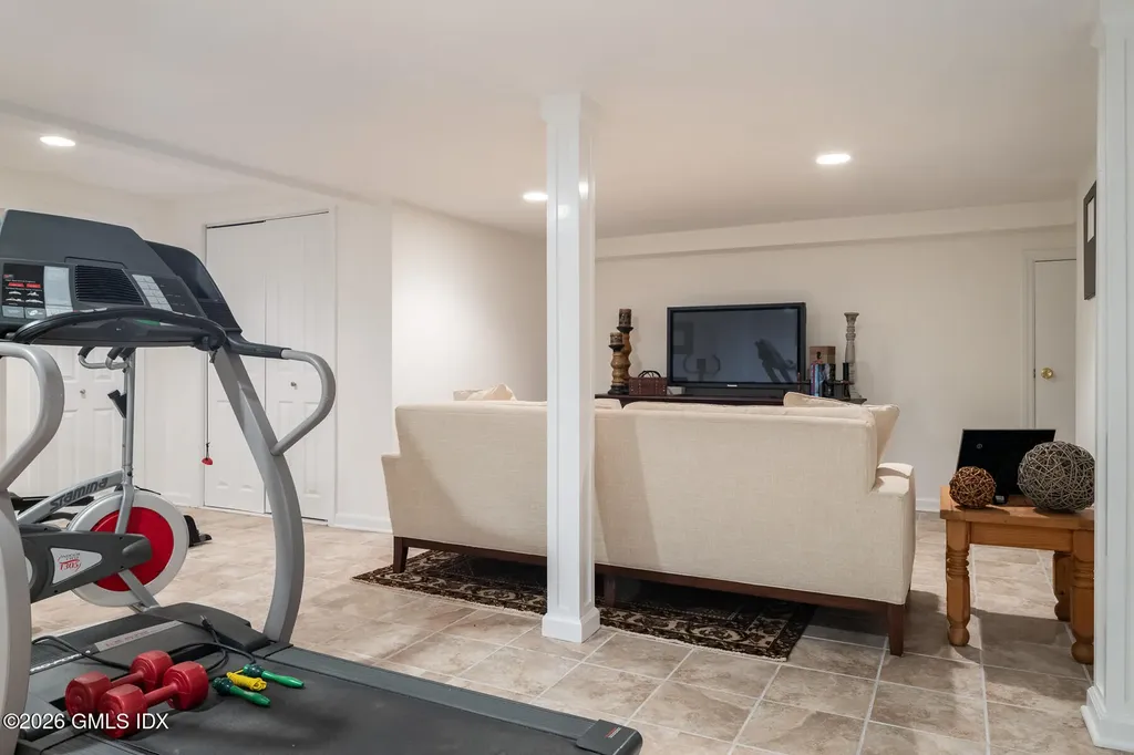 5 Willow Run Road Greenwich CT 06831