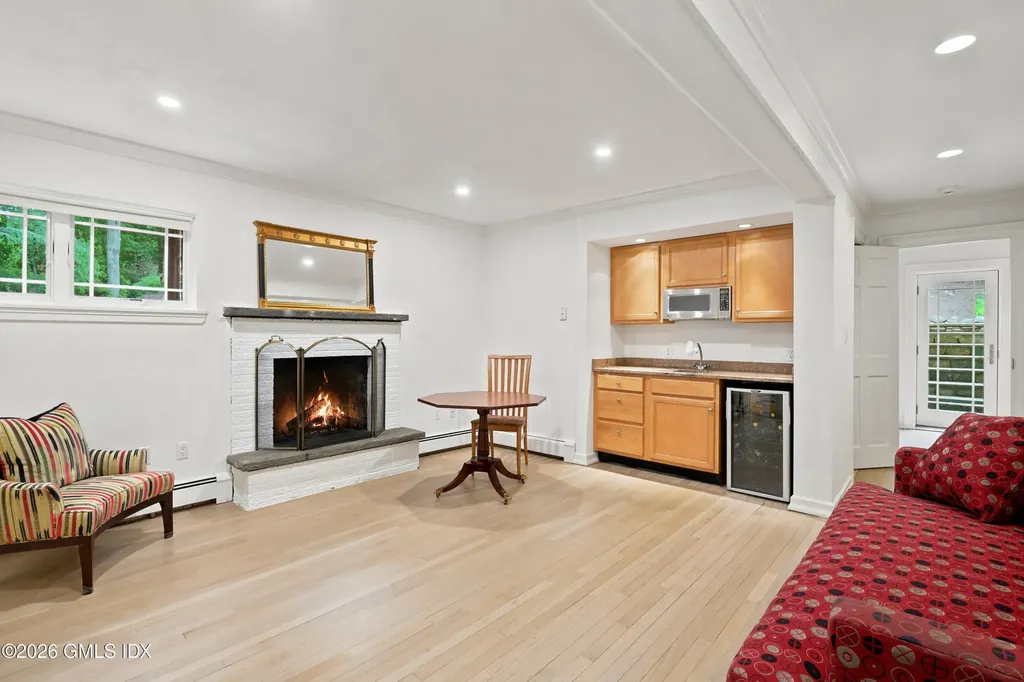 35 Wilshire Road Greenwich CT 06831