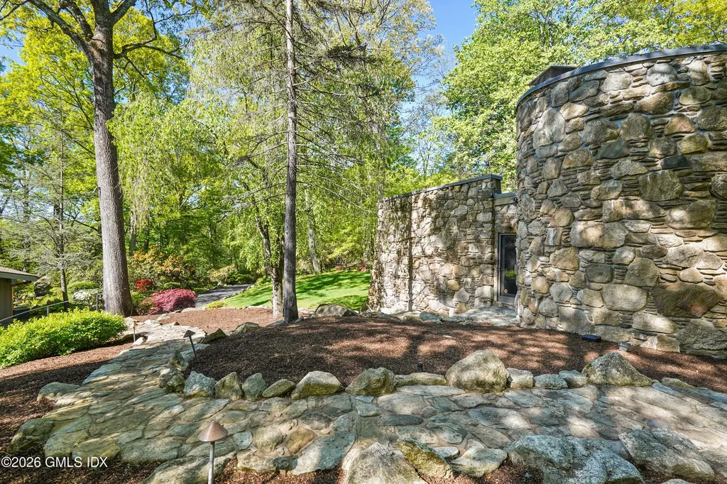 35 Wilshire Road Greenwich CT 06831