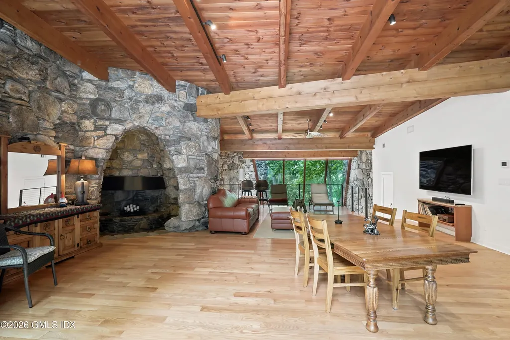 35 Wilshire Road Greenwich CT 06831