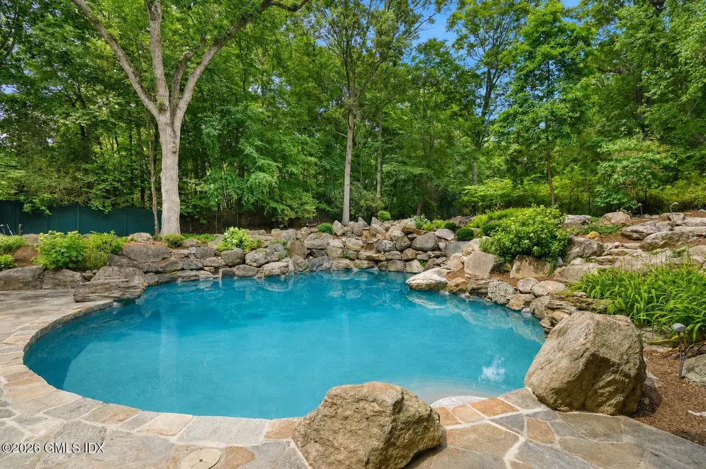 35 Wilshire Road Greenwich CT 06831