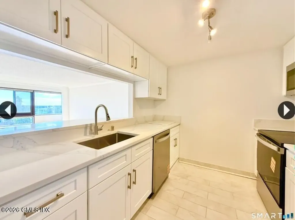 127 Greyrock Place Stamford CT 06901