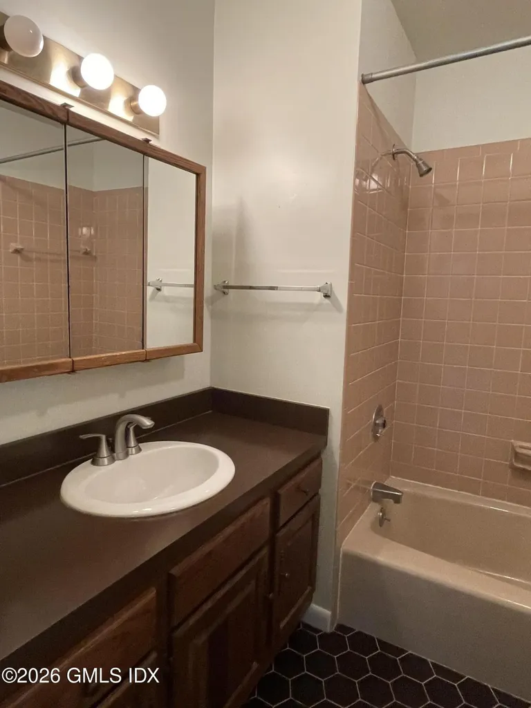 21 Windsor Lane Cos Cob CT 06807