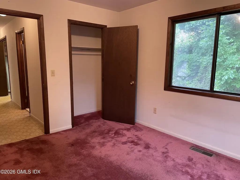 21 Windsor Lane Cos Cob CT 06807