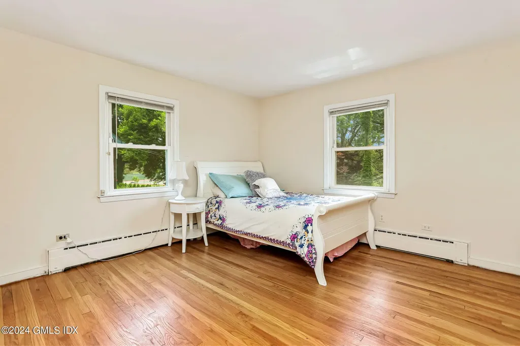 58 Arch Street Riverside CT 06878